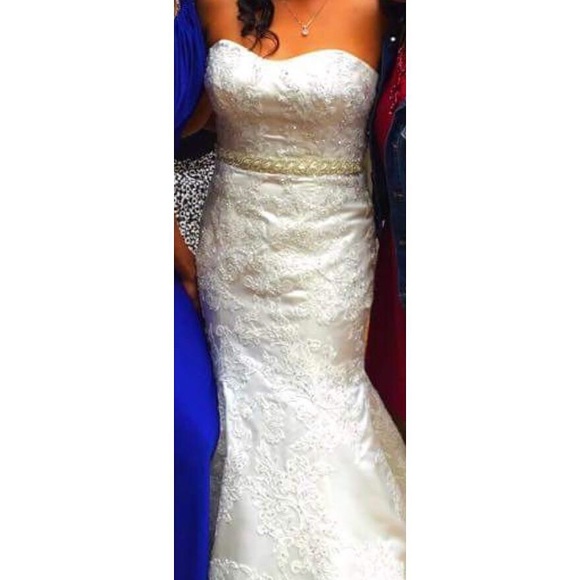 Oleg Cassini Wedding Gown - Picture 2 of 5